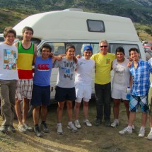 All nine boys inluding their backpacks and Marion were in our car, driving to Hosteria Las Torres